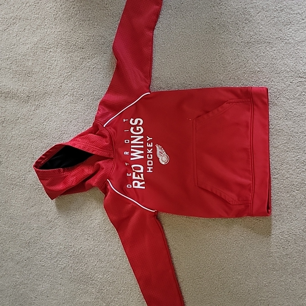 Red Wings hoodie